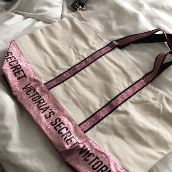 Victoria secret bag - Picture 4 of 4